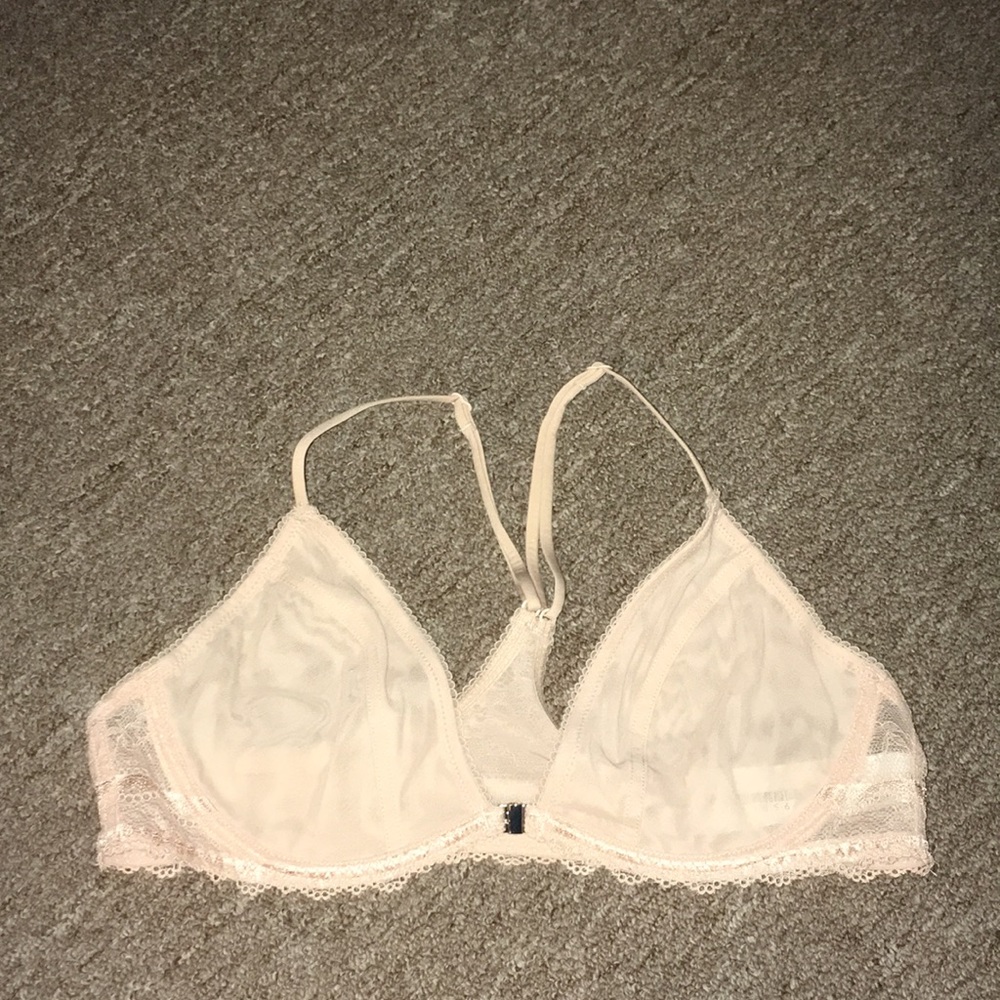 Shear and lace scalloped bra